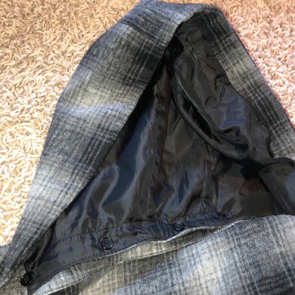 Plaid Jacket - Picture 7 of 7